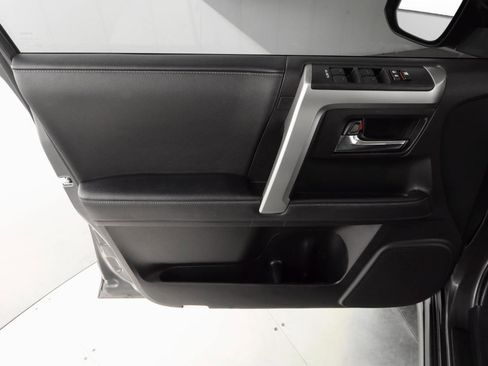 Used 2022 Toyota 4Runner TRD Sport image 11