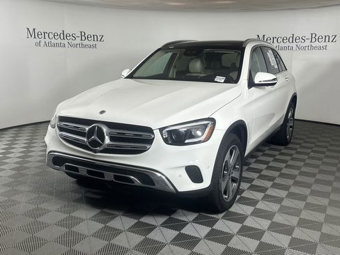 Used 2022 Mercedes-Benz GLC 300 image 3
