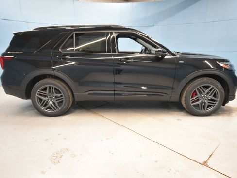 New 2026 Ford Explorer ST-Line AWD/4WD image 36