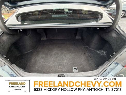 Used 2019 Toyota Camry SE image 14