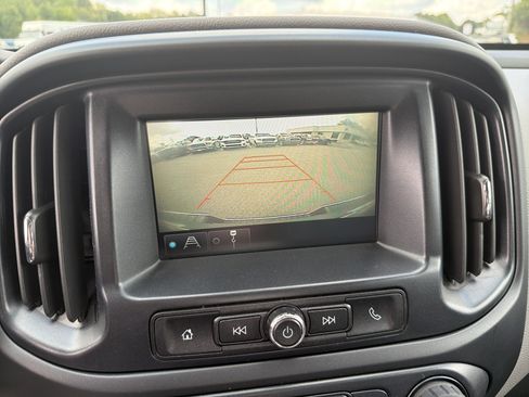 Used 2018 Chevrolet Colorado W/T w/ WT Convenience Package RWD image 30