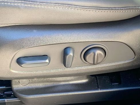 Used 2023 Buick Encore GX Select image 37