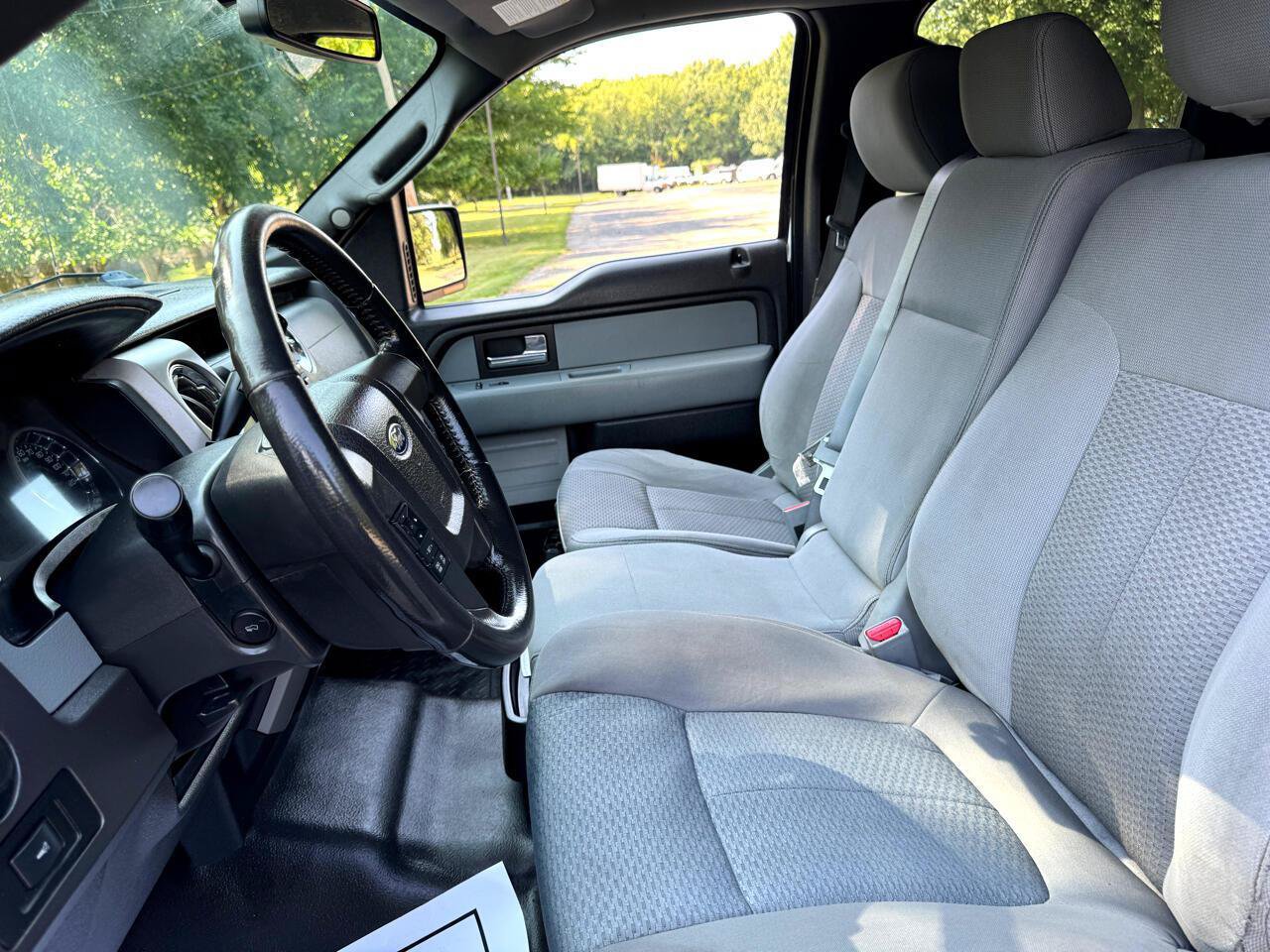 Used 2012 Ford F150 XLT w/ XLT Convenience Pkg AWD/4WD image 11