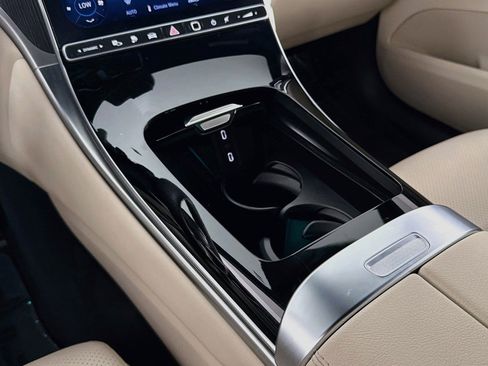 Certified 2025 Mercedes-Benz GLC 350e 4MATIC image 7