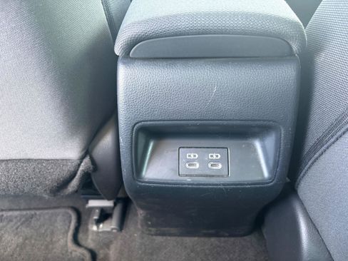 Used 2023 Toyota Corolla LE w/ LE Convenience Package FWD image 20