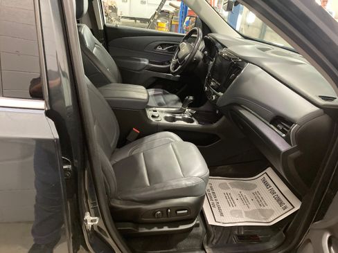 Used 2018 Chevrolet Traverse Premier AWD/4WD image 4