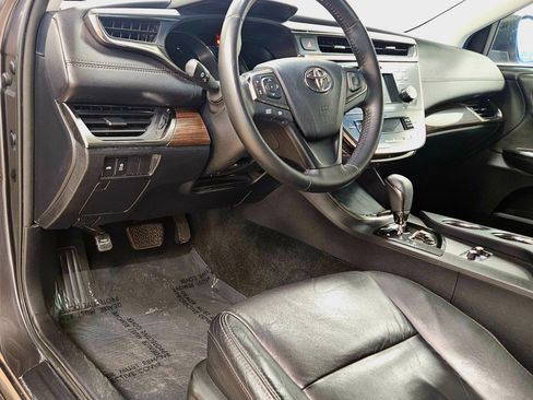 Used 2013 Toyota Avalon XLE Premium image 10