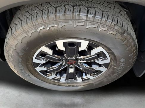 Used 2024 Nissan Frontier Pro-X w/ Pro Convenience Package image 18