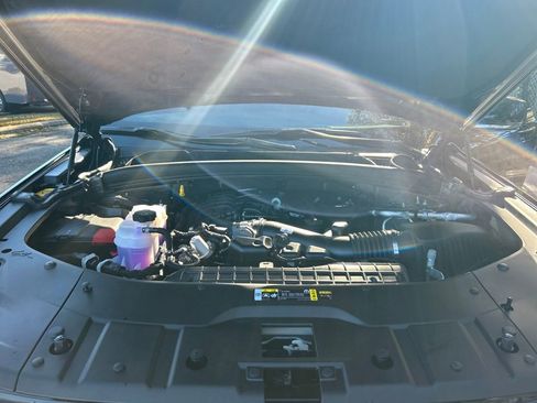 New 2025 Jeep Grand Cherokee L Limited image 9