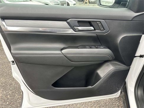 Used 2025 GMC Terrain Elevation image 16