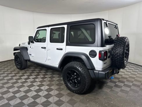 Used 2023 Jeep Wrangler Unlimited w/ Cold Weather Group image 5