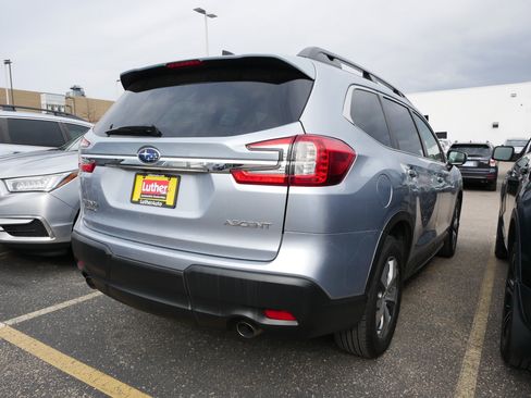 Used 2023 Subaru Ascent Premium image 5