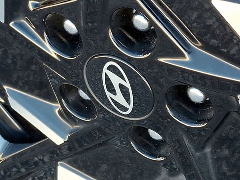 Used 2025 Hyundai Kona SEL image 30