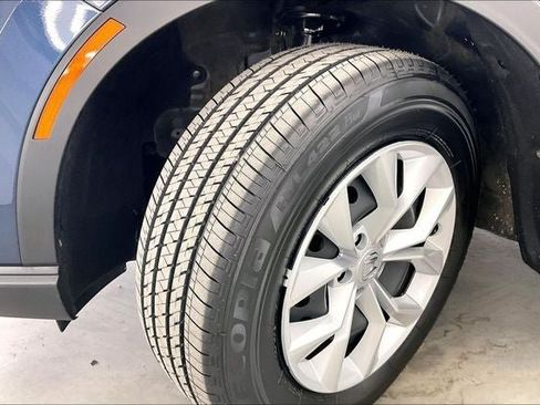 Certified 2024 Honda CR-V LX image 33