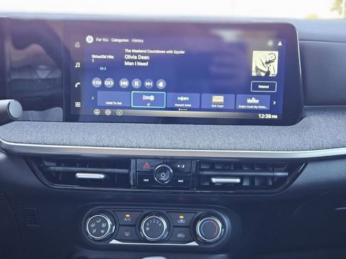 New 2026 Nissan Kicks S image 19