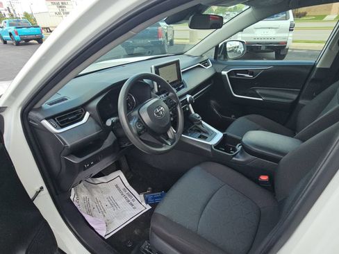 Certified 2025 Toyota RAV4 XLE AWD/4WD image 24