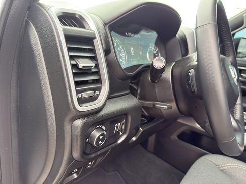 Used 2022 RAM 1500 Big Horn image 15