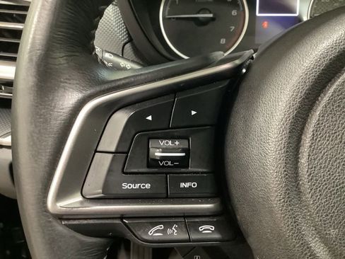 Used 2020 Subaru Forester Premium AWD/4WD image 18