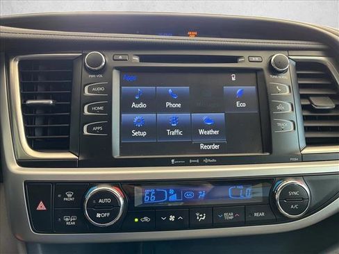 Used 2016 Toyota Highlander Plus image 12