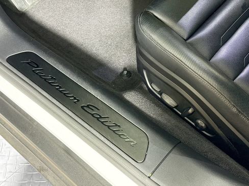 Certified 2023 Porsche Panamera 4 Platinum Edition AWD/4WD image 25