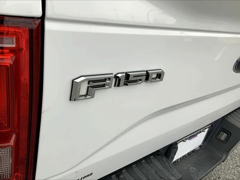 Used 2016 Ford F150 Lariat w/ Equipment Group 501A Mid image 32
