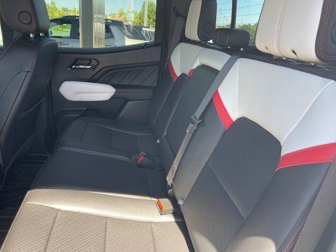 Used 2024 GMC Canyon AT4X AWD/4WD image 20