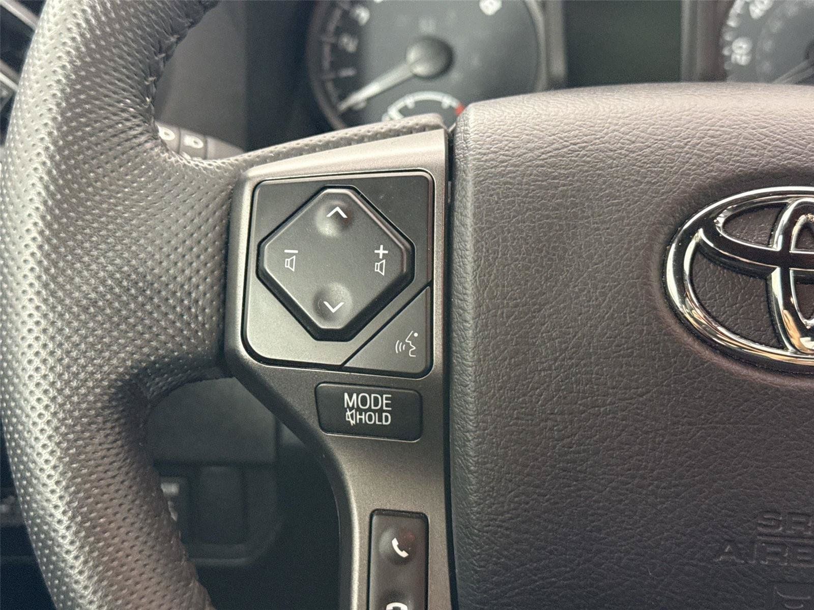Used 2023 Toyota Tacoma TRD Sport w/ Technology Package AWD/4WD image 16