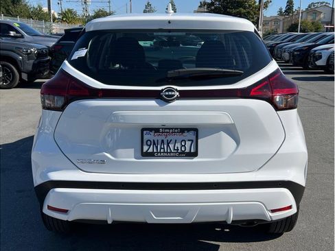 Used 2024 Nissan Kicks S image 4