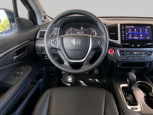 Used 2017 Honda Ridgeline RTL-T image 6