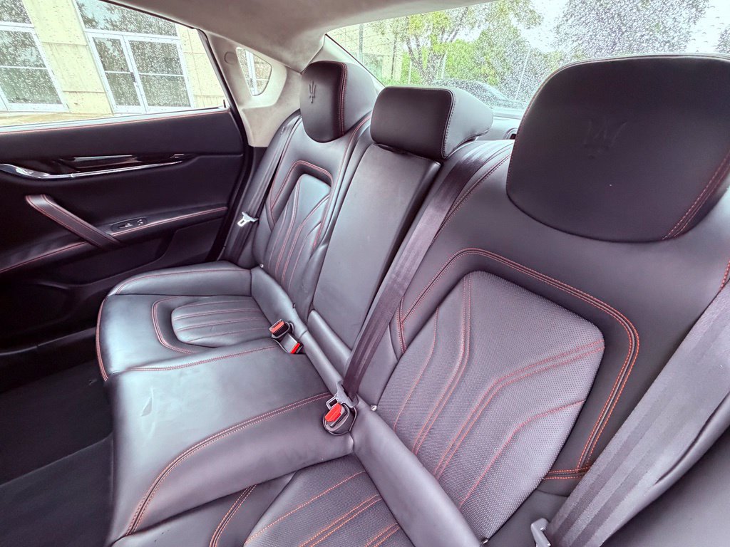 Used 2018 Maserati Quattroporte S GranLusso RWD image 13