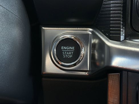 Used 2024 Ford F150 King Ranch w/ FX4 Off-Road Package image 24