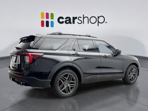 Used 2025 Ford Explorer ST AWD/4WD image 5