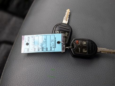 Used 2015 Ford F450 XL w/ Power Equipment Group image 23