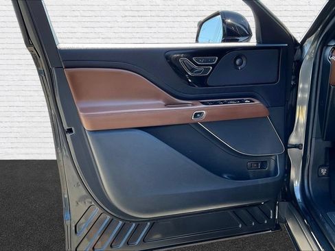 Used 2020 Lincoln Aviator Reserve w/ Elements Package Plus AWD/4WD image 20