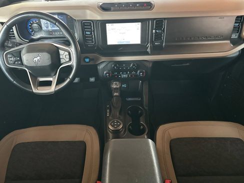 Used 2023 Ford Bronco Wildtrak AWD/4WD image 17