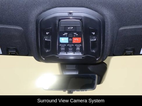 Used 2024 Jeep Grand Cherokee Limited w/ Luxury Tech Group II AWD/4WD image 22