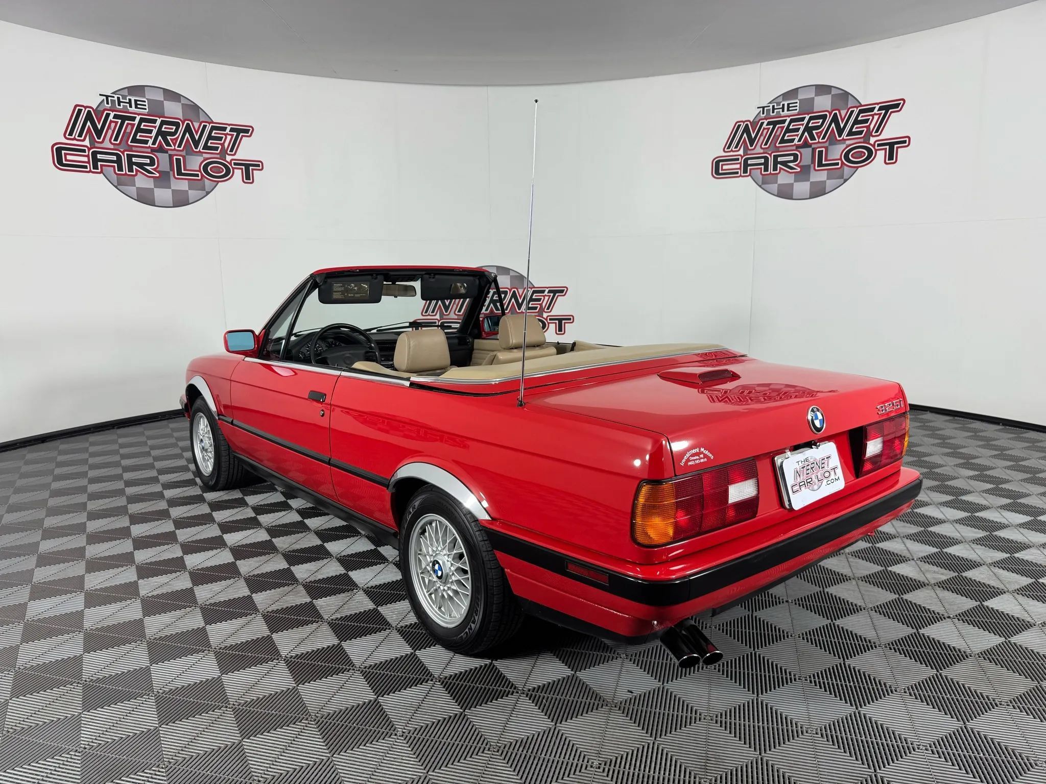 Used 1991 BMW 325i Convertible RWD image 23