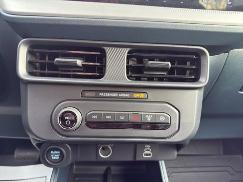 New 2025 Ford Maverick XLT w/ XLT Luxury Package image 18