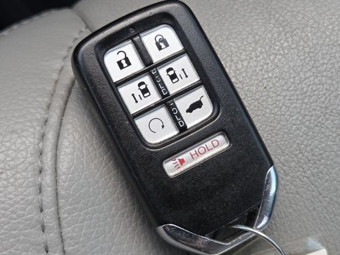 Used 2018 Honda Odyssey EX-L image 38