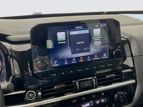 Used 2022 Nissan Pathfinder SL image 17