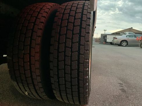 Used 2011 Ford F550 4x4 Regular Cab Super Duty w/ Payload Upgrade Pkg image 55