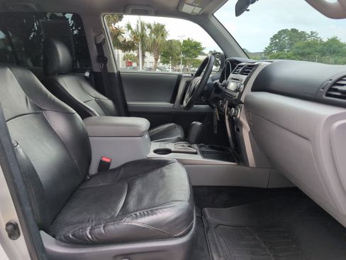 Used 2013 Toyota 4Runner SR5 RWD image 30