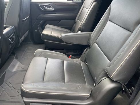 Used 2021 Chevrolet Suburban Premier AWD/4WD image 20