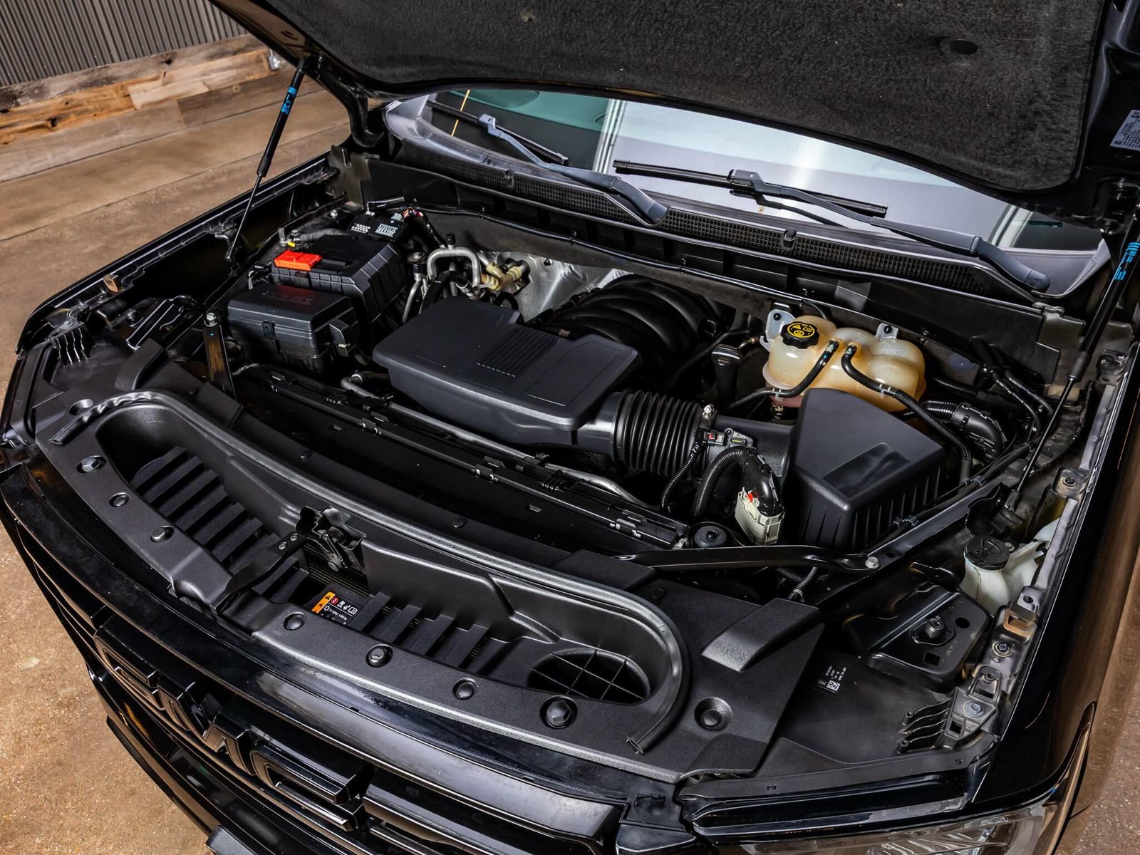 Used 2022 GMC Yukon AT4 AWD/4WD image 38