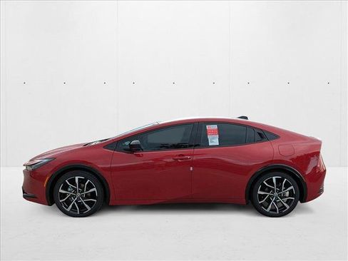New 2025 Toyota Prius Plug-In Hybrid FWD image 5