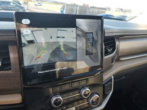 Used 2024 Ford Expedition Max Limited image 21