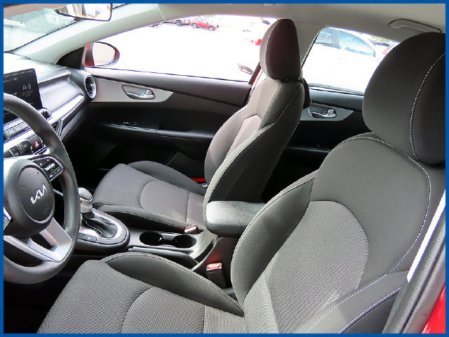 Used 2023 Kia Forte LXS FWD image 13