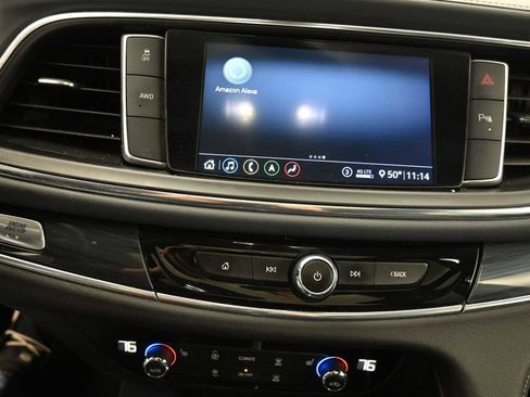 Used 2021 Buick Enclave Essence w/ Sport Touring Edition image 25