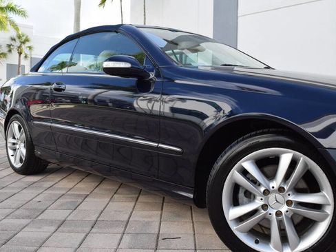 Used 2007 Mercedes-Benz CLK 350 Cabriolet image 19