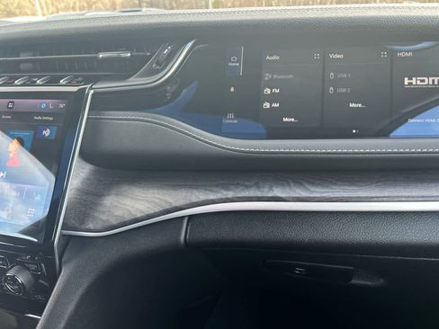 Used 2023 Jeep Grand Cherokee 30th Anniversary image 36